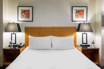 هتل Radisson On Flagstaff Gardens Melbourne