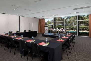 هتل Rydges Bankstown
