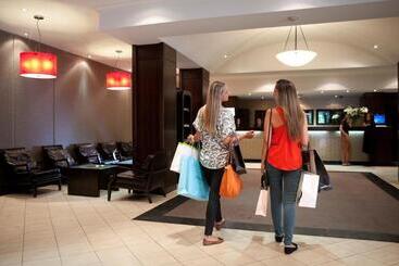 هتل Crowne Plaza Melbourne Carlton By Ihg
