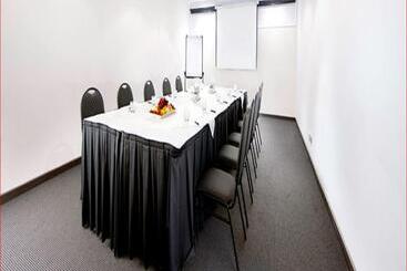 هتل Crowne Plaza Melbourne Carlton By Ihg