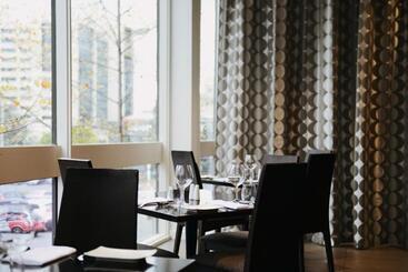 هتل Crowne Plaza Melbourne Carlton By Ihg