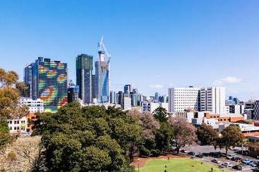 هتل Crowne Plaza Melbourne Carlton By Ihg