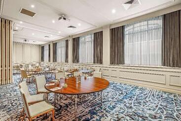هتل The Playford Adelaide  Mgallery