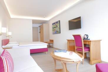 Alpin  Das Sporthotel   Ski In Ski Out Cityxpress, Summercard Included