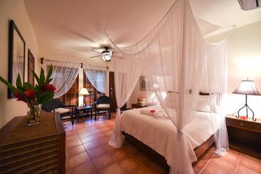 هتل Victoria House Resort & Spa
