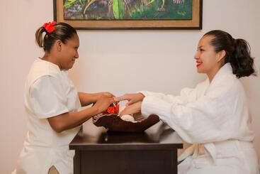 هتل Victoria House Resort & Spa