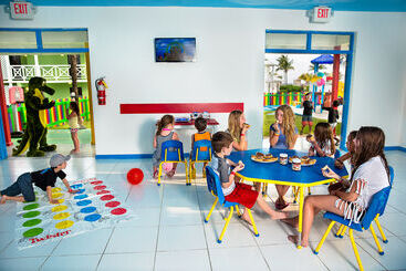 هتل Viva Fortuna Beach By Wyndham, A Trademark All Inclusive