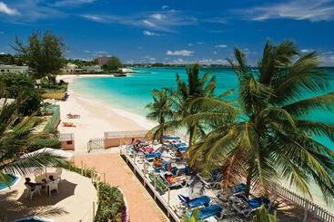 استراحتگاه Butterfly Beach