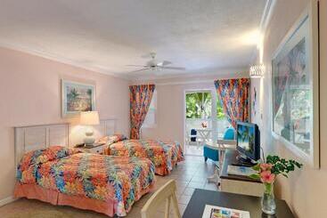 استراحتگاه Butterfly Beach