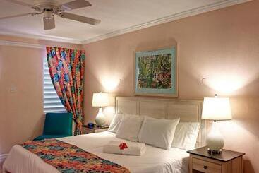 استراحتگاه Butterfly Beach