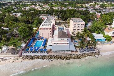استراحتگاه Butterfly Beach