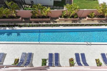 استراحتگاه Butterfly Beach