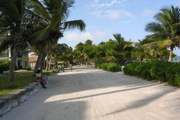 Seven Seas Resort Adults Only