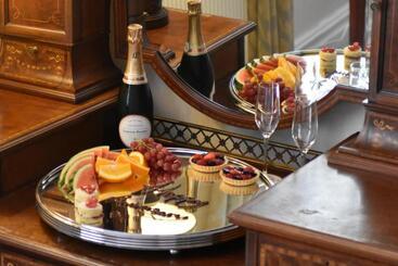 Botleigh Grange Hotel & Spa