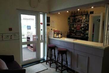 هتل Abbeydale