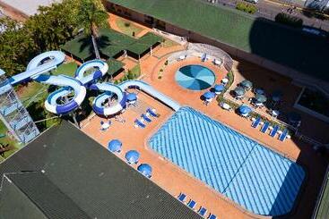 ホテル Golden Park Internacional Foz & Convenções