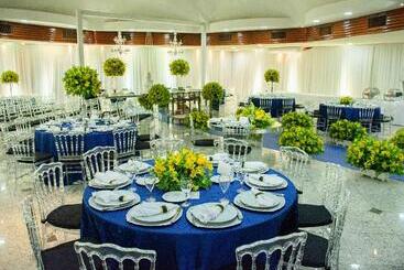 ホテル Golden Park Internacional Foz & Convenções