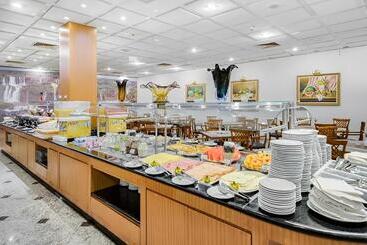 ホテル Golden Park Internacional Foz & Convenções