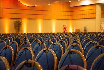 ホテル Golden Park Internacional Foz & Convenções