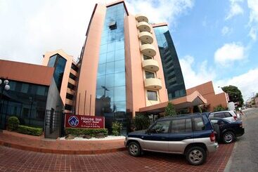 هتل House Inn Apart