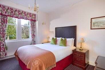 هتل Inverness Lochardil House