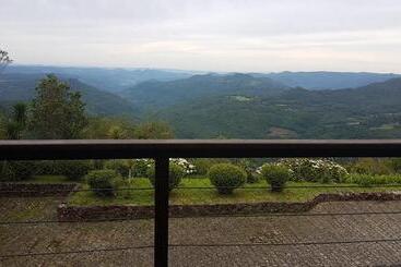 هتل Laje De Pedra Mountain Villageprime