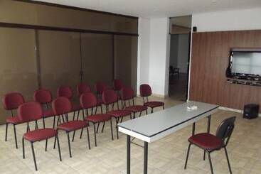 هتل L'hirondelle Flat Service