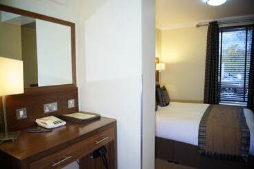 هتل Nevis Bank Inn