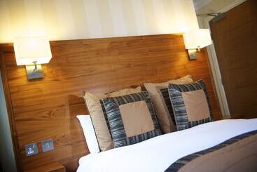 هتل Nevis Bank Inn