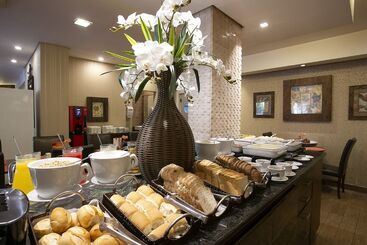 Roochelle Hotel By Nobile