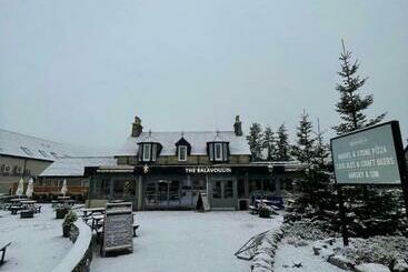 هتل The Balavoulin   Pub With Rooms