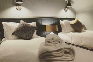 هتل The Balavoulin   Pub With Rooms