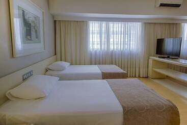 هتل Victoria Villa Curitiba By Nacional Inn