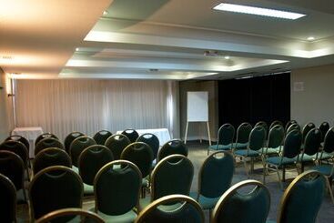 هتل Victoria Villa Curitiba By Nacional Inn