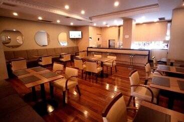 هتل Victoria Villa Curitiba By Nacional Inn