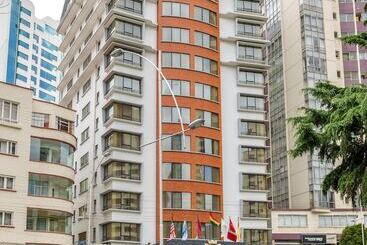 Ritz Apart - La Paz