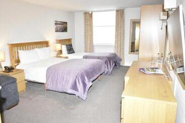 Cross Keys Hotel, Kelso