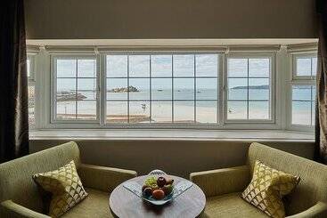 Grand Jersey Hotel And Spa