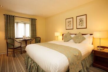 هتل Best Western Plus Grim S Dyke