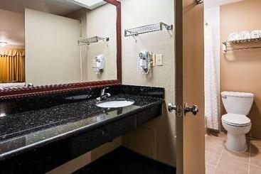 هتل Best Western Plus Grim S Dyke