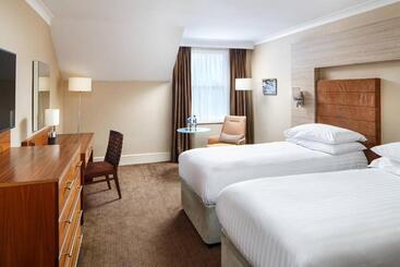Delta Hotels By Marriott Cheltenham Chase