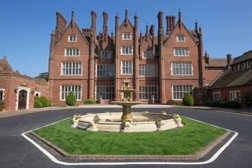 Dunston Hall Hotel, Spa & Golf Resort