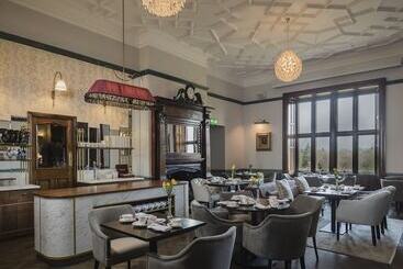 Dunston Hall Hotel, Spa & Golf Resort