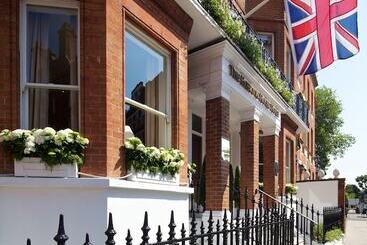 هتل Egerton House