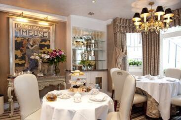 Hotel Egerton House