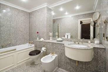 Hotel Egerton House