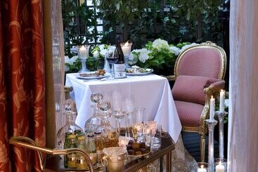 Hotel Egerton House