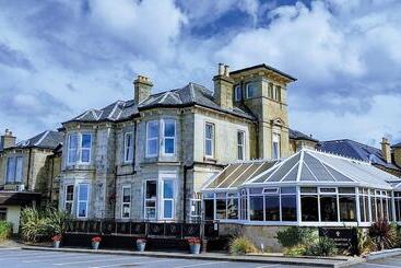 هتل Fairfield House