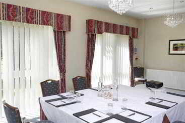 هتل Forest Lodge