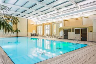 هتل Gleddoch Golf & Spa Resort